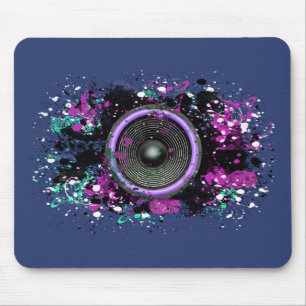 Music speaker and splattered paint mouse pad