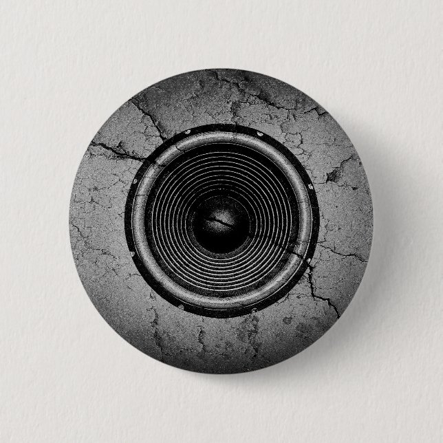 Music speaker on a cracked wall 6 cm round badge (Front)