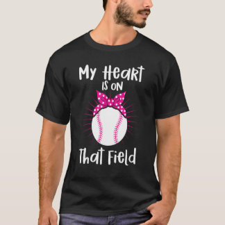 My Heart Is On That Field Baseball Player Mum Moth T-Shirt
