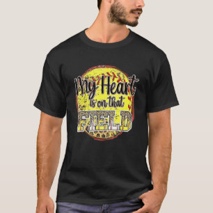 My Heart Is On That Field Leopard Softball Mum Mot T-Shirt