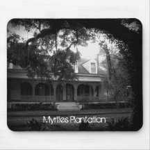Myrtles Plantation in black and white