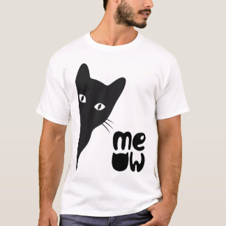 Mysterious Black Cat – Minimalist Design T-Shirt