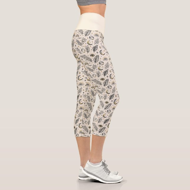 Mystical Celestial Moon Stars Pattern Capri Leggings (Right)