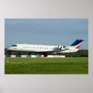 N405SW Skywest Canadair CRJ-200ER Poster