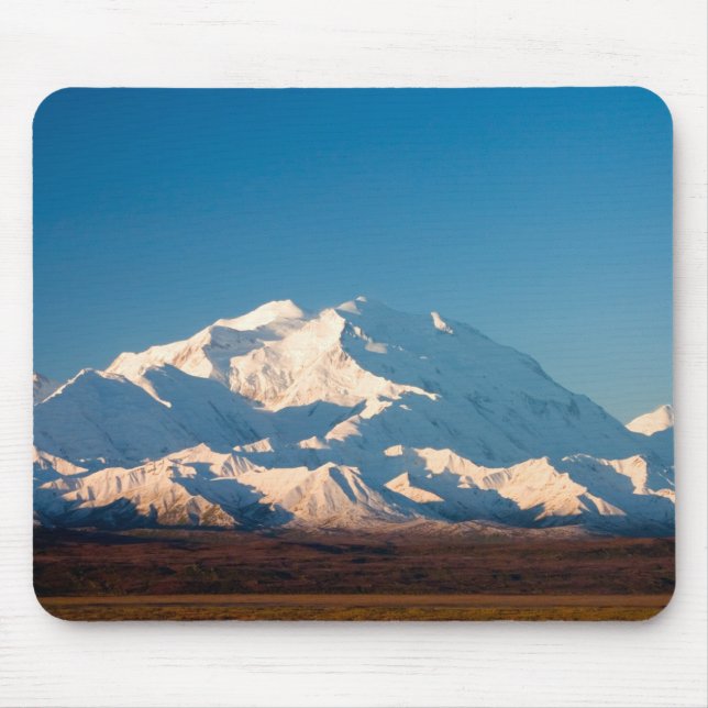 N.A., USA, Alaska.  Mt. McKinley in Denali Mouse Pad (Front)