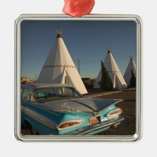 NA, USA, Arizona, Holbrook Route 66, Wigwam Metal Ornament