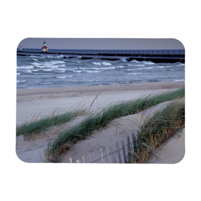 NA, USA, Michigan, Berrien County, St. Joseph, Magnet (Horizontal)