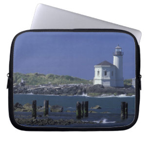 NA, USA, Oregon, Bandon, Coquille Lighthouse Laptop Sleeve