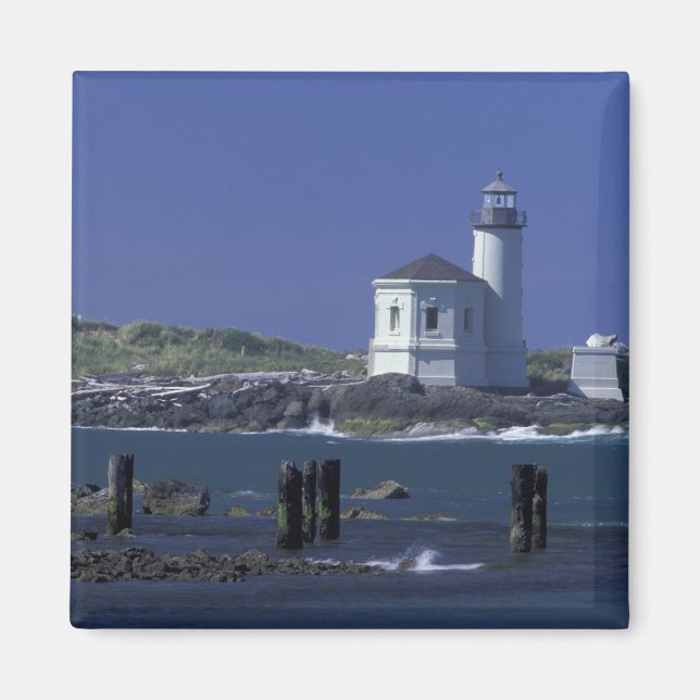 NA, USA, Oregon, Bandon, Coquille Lighthouse Magnet (Front)
