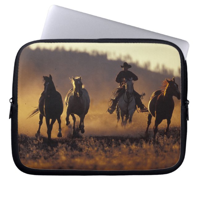 NA, USA, Oregon, Seneca, Ponderosa Ranch, Cowboy 2 Laptop Sleeve (Front)