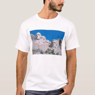 NA, USA, SD, Mount Rushmore. T-Shirt