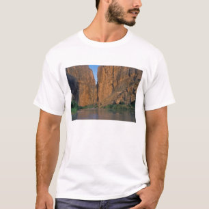 NA, USA, Texas, Big Bend National Park. Rio T-Shirt