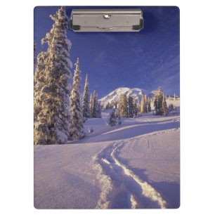 NA, USA, Washington, Mt. Rainier NP, Snowshoe Clipboard