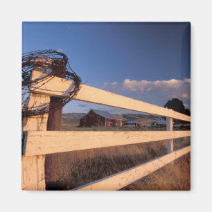 NA, USA, Washington, near Walla Walla, fence, Magnet