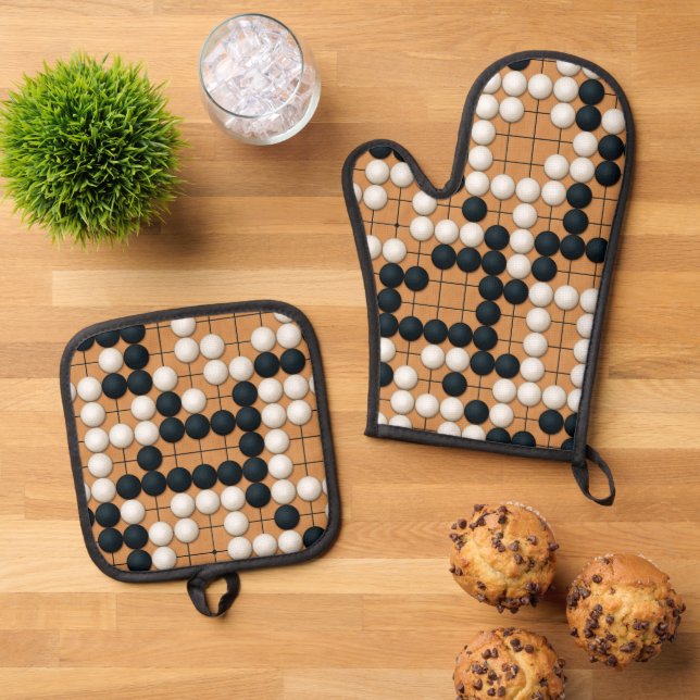 Nakade Shapes Oven Mitt & Pot Holder Set (Top Down)