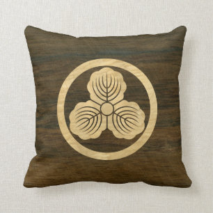 Nakaoka Japanese Mon Crest Oak Leaves Maple Wood Cushion