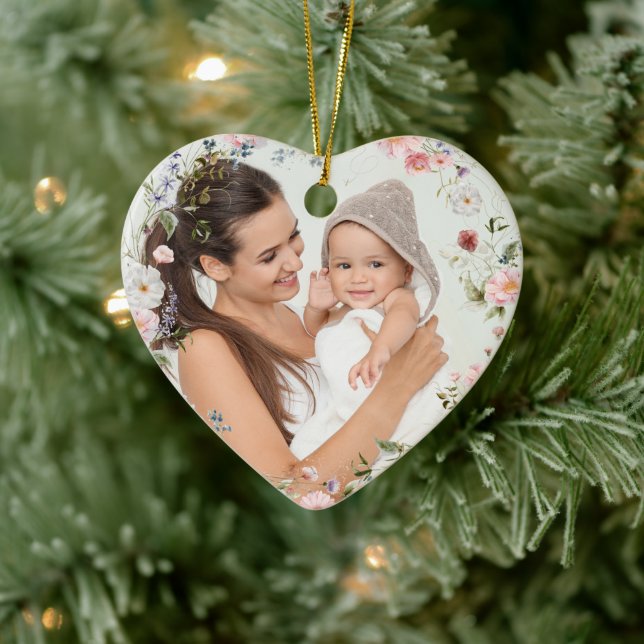 Nanna's Favorite Pretty Personalized heart Ceramic Ornament (Tree)