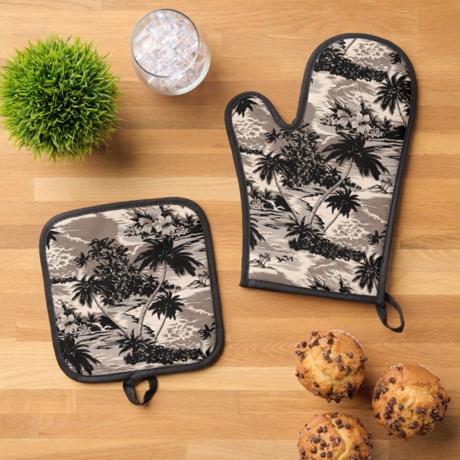Napili Bay Hawaiian Island Scenic Taupe Oven Mitt & Pot Holder Set (Top Down)