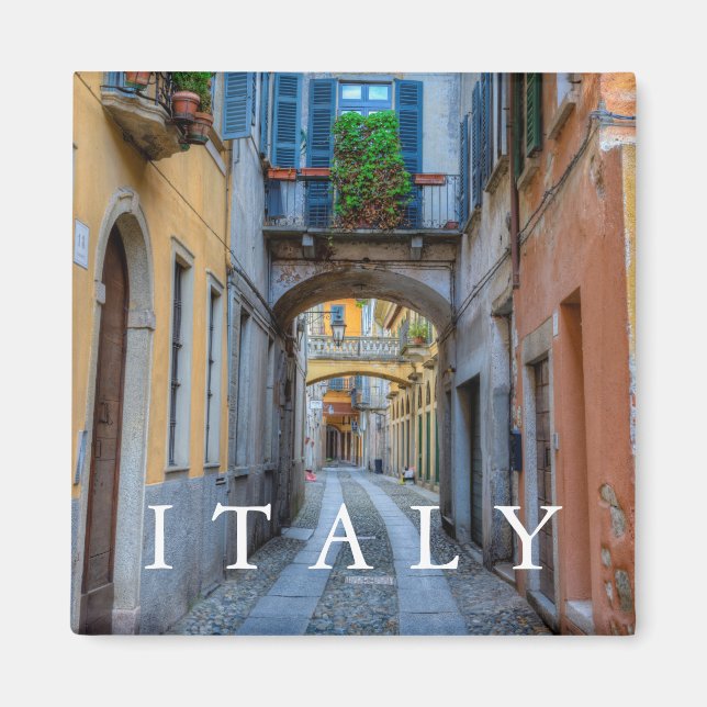 Narrow city street, Italy Magnet (Front)