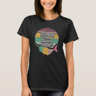 Narwhal Vintage Retro Narwhal Just A Girl Who Love T-Shirt