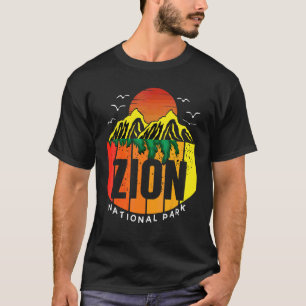 National Park Souvenir Utah Zion Hiking Nature Cam T-Shirt