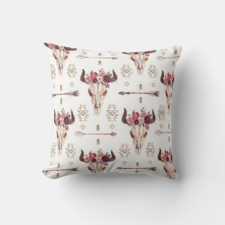 Native bull skul and arrows tribal seamless patter cushion