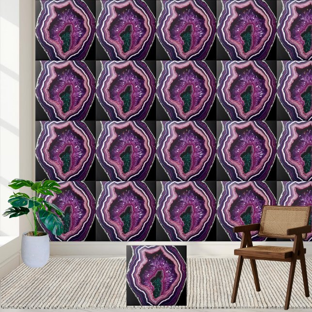 Natural Amethyst Geode Tile with Green Centre (Natural Amethyst Geode Tile with Green Center)