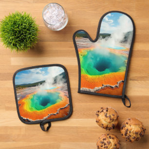 Nature's Colourful Hot Spring Art Oven Mitt & Pot Holder Set