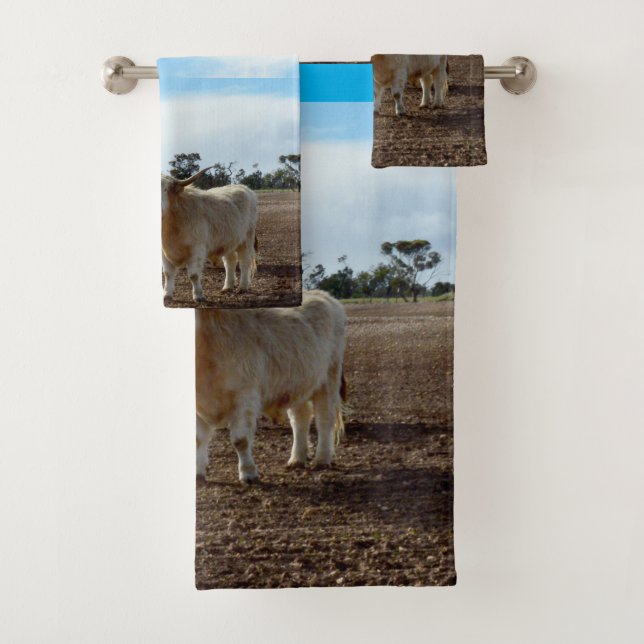 Naughty Highland Cows Ate Crop, Bath Towel Set (Insitu)