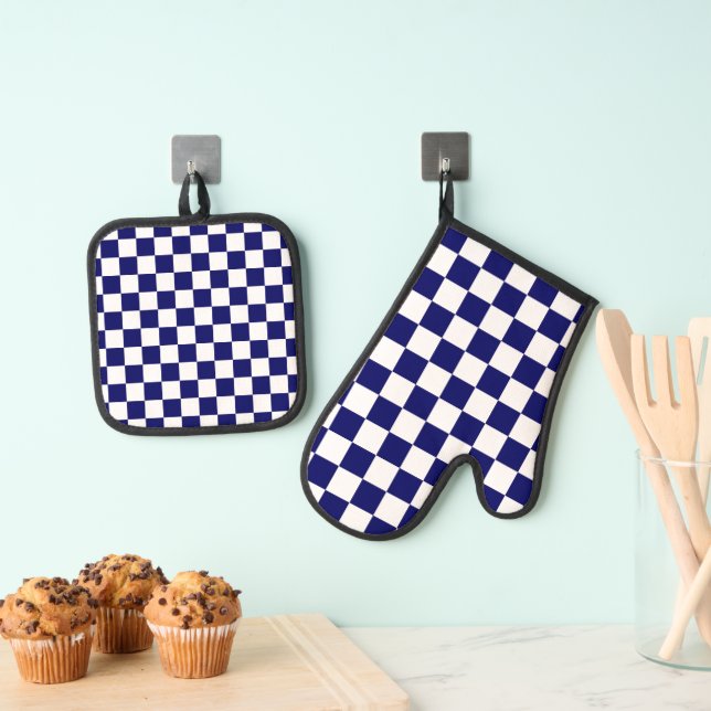 Navy Blue and White Chequerboard Pattern Oven Mitt & Pot Holder Set (Insitu(Hanging))