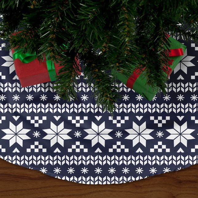 Navy Blue and White Fair Isle Pattern Brushed Polyester Tree Skirt (Creator Uploaded)