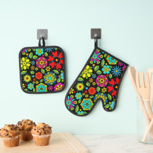 Neon Colors On Black Retro Floral Seamless Pattern Oven Mitt & Pot Holder Set