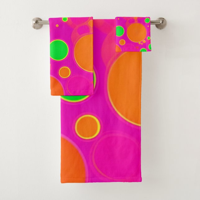 Neon Pink & Green Retro Circle Design Bath Towel Set (Insitu)