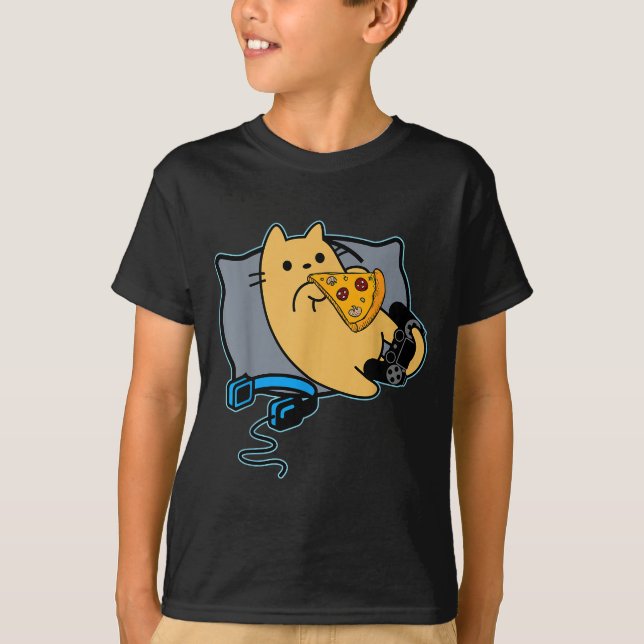 Nerdy Zza Eating Gamer Cat Game Paused  T-Shirt (Front)