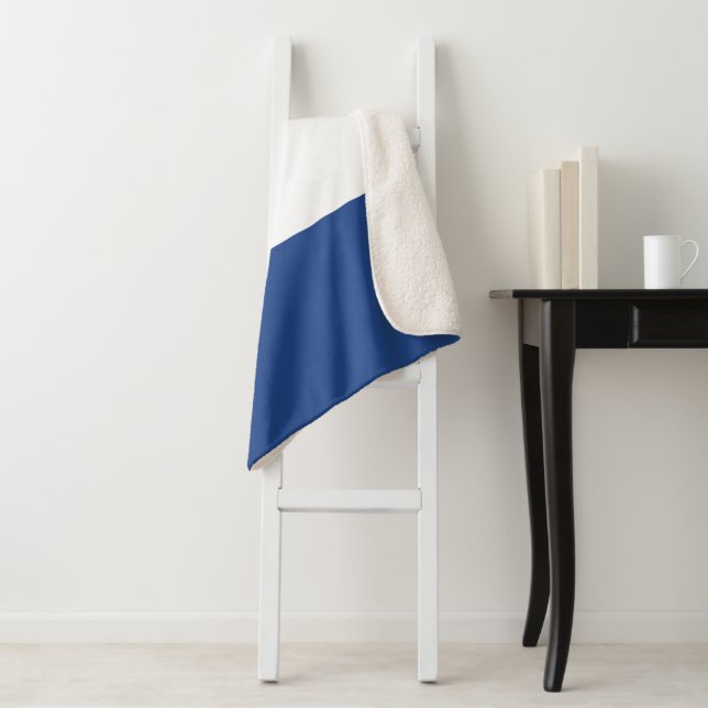 Netherland flag sherpa blanket (In Situ)