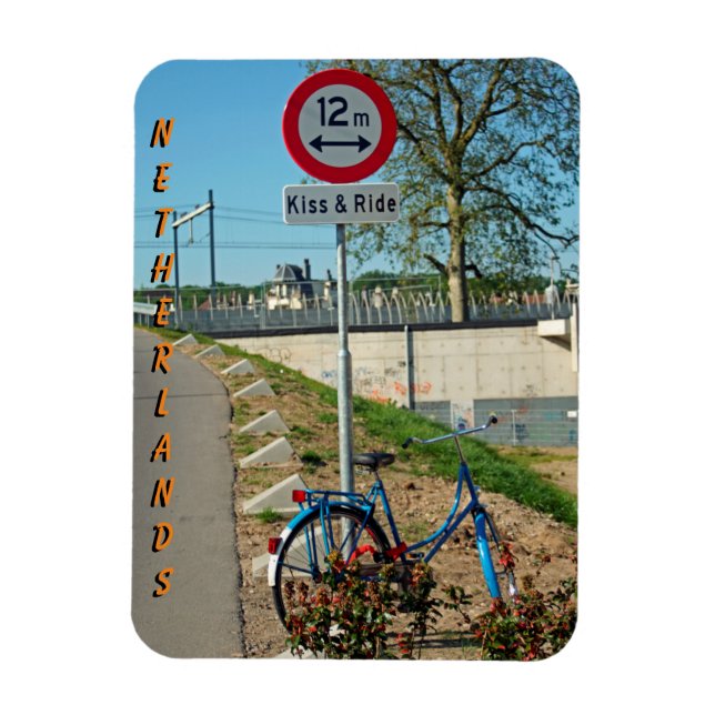 Netherlands Magnet (Vertical)