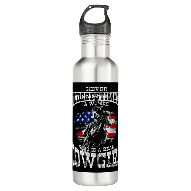 NEVER UNDERESTIMATE A WOMEN WHO IS A REAL COWGIRL  710 ML WATER BOTTLE (Front)