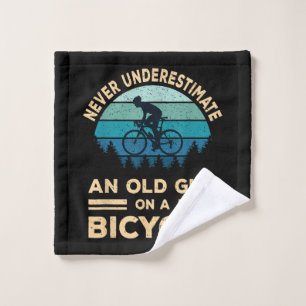 Never Underestimate An Old Guy On A Bicycle Funny Wash Cloth