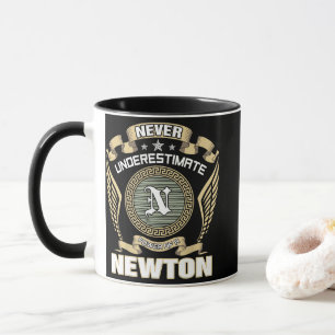 NEVER_UNDERESTIMATE_POWER_OF_A_NEWTON MUG
