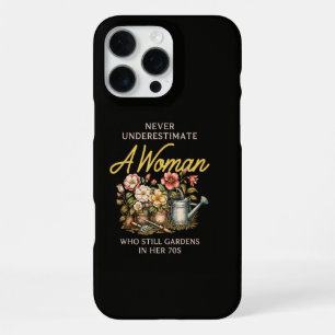 Never Underestimate Woman Gardening Vintage 70s iPhone 16 Pro Max Case