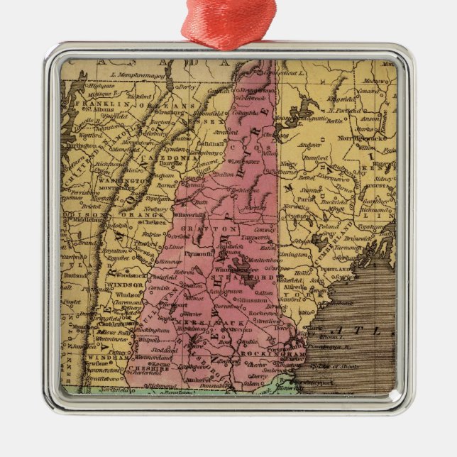 New England 4 Metal Tree Decoration (Front)