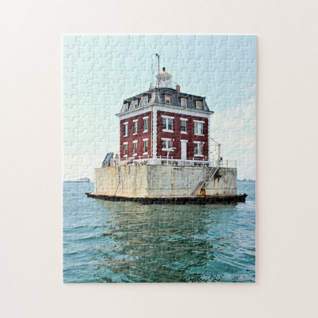 New London Ledge Lighthouse, Connecticut Puzzle (Vertical)