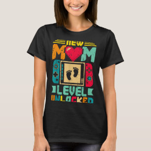 New Mom Level Unlocked Gamer Valentine's  T-Shirt