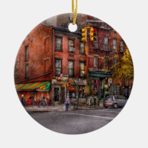 New York - City - Corner of One way & This way Ceramic Tree Decoration