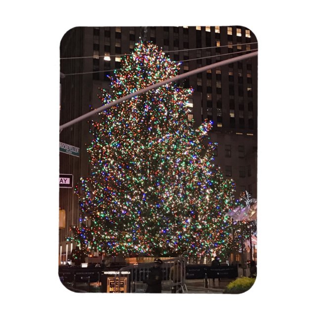New York City Rockefeller Centre Christmas Tree Magnet (Vertical)