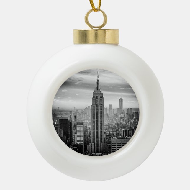 New York City skyline black and white Ceramic Ball Christmas Ornament (Front)