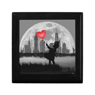 NEW YORK Full Moon Girl Heart Balloon Jewellery Bo Gift Box
