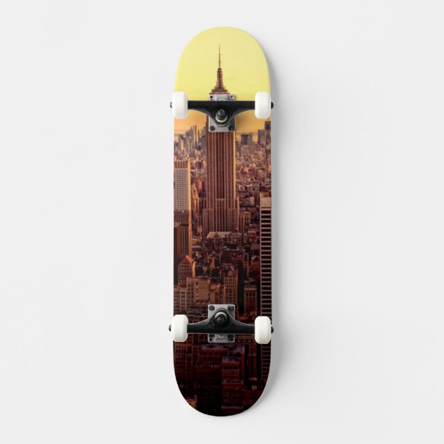New York skyline city with Empire State Skateboard (Front)