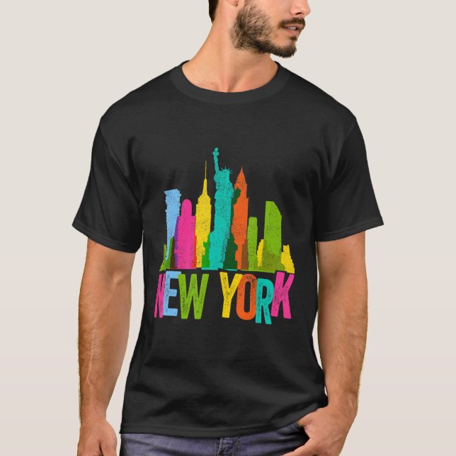New York Skyline Heartbeat Statue Of Liberty Love T-Shirt (Front)