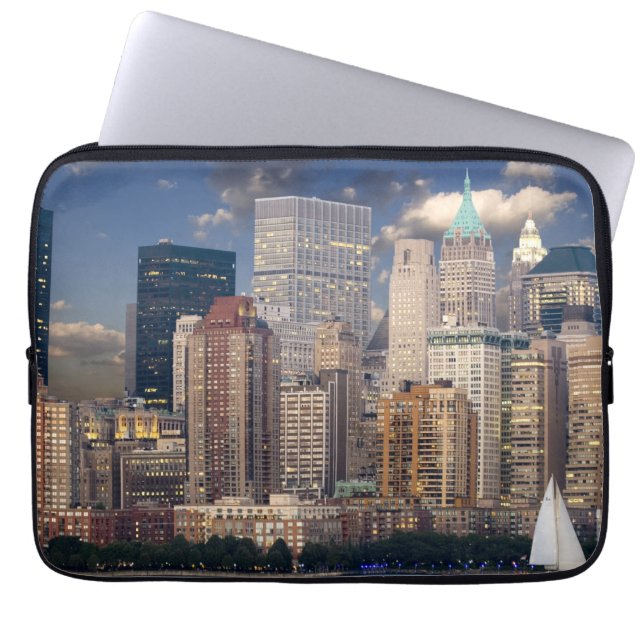New York Skyline Manhattan Hudson Laptop Sleeve (Front)